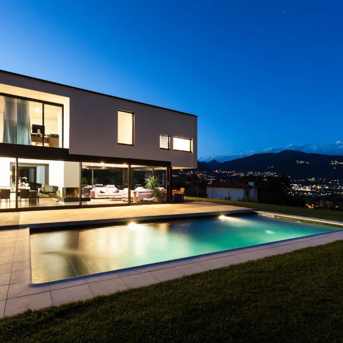 Piscine béton ou coque à Cannes